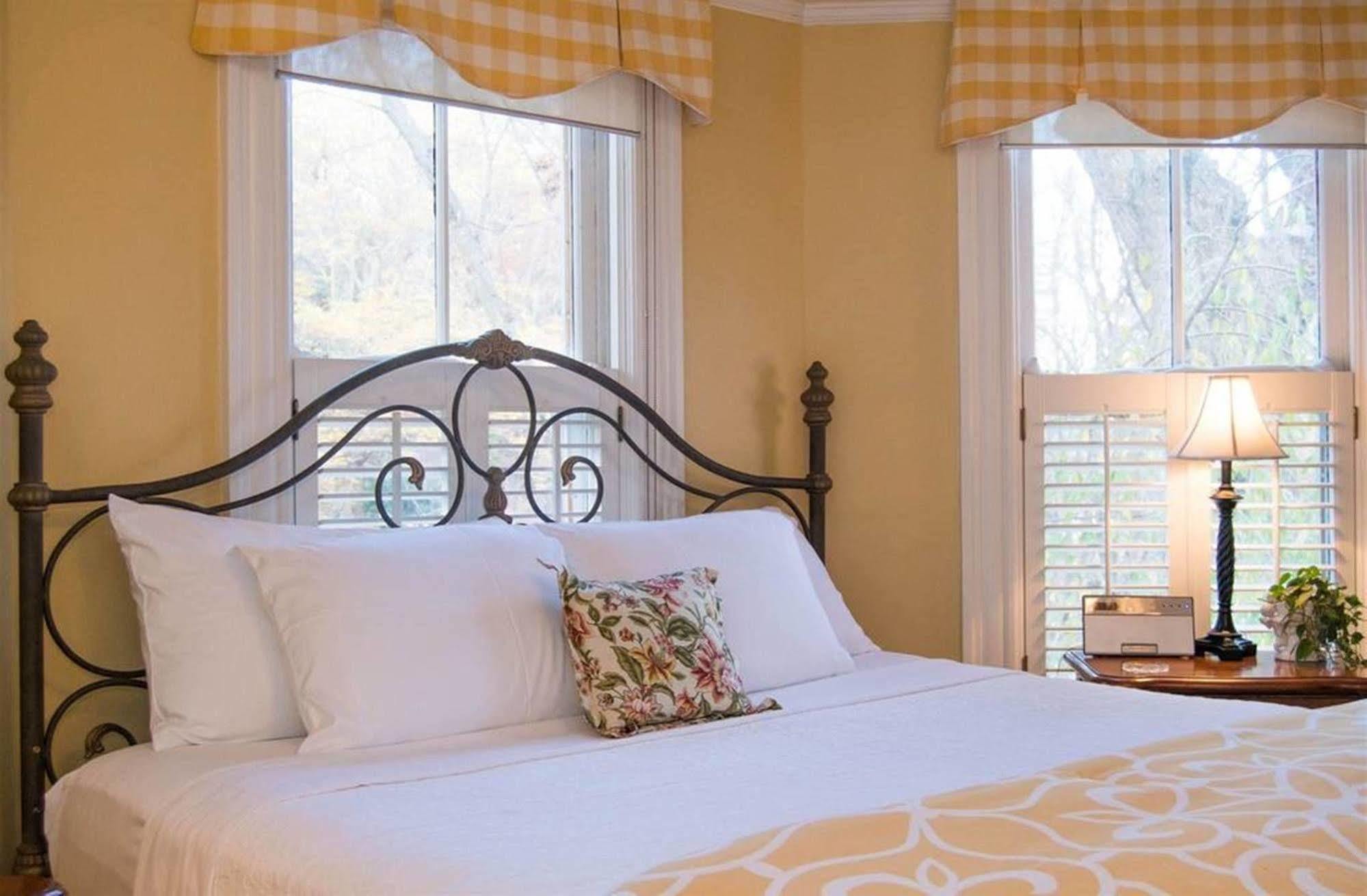 ווינסוויל Oak Hill On Love Lane Bed And Breakfast Inn מראה חיצוני תמונה